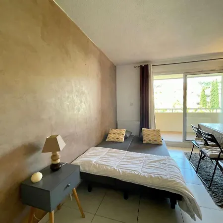 T2 Avec Piscine, 4 Couchages - * La Croix-Valmer