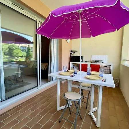 Apartment T2 Avec Piscine, 4 Couchages - *