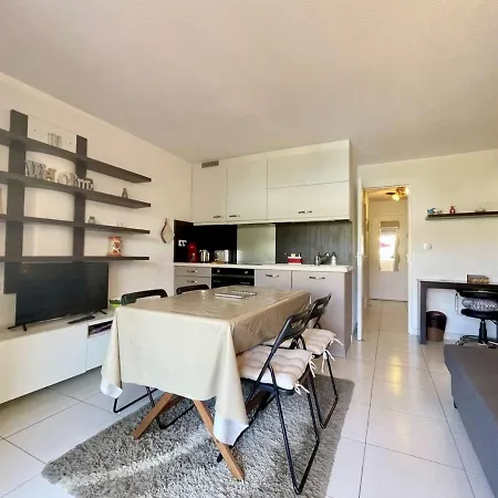 T2 Avec Piscine, 4 Couchages - Apartment La Croix-Valmer